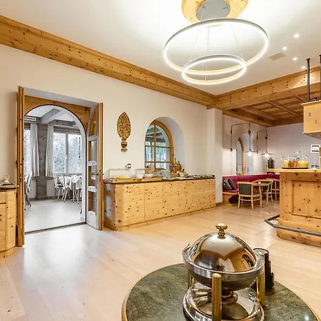 ホテル Alpensonne - Panoramazimmer & Restaurant 3*