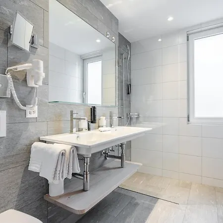 Alpensonne - Panoramazimmer & Restaurant ホテル