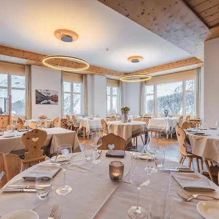 ホテル Alpensonne - Panoramazimmer & Restaurant